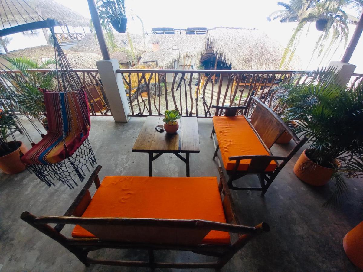 Tres Palmas Hotel มอนตาญิตาร์ ภายนอก รูปภาพ